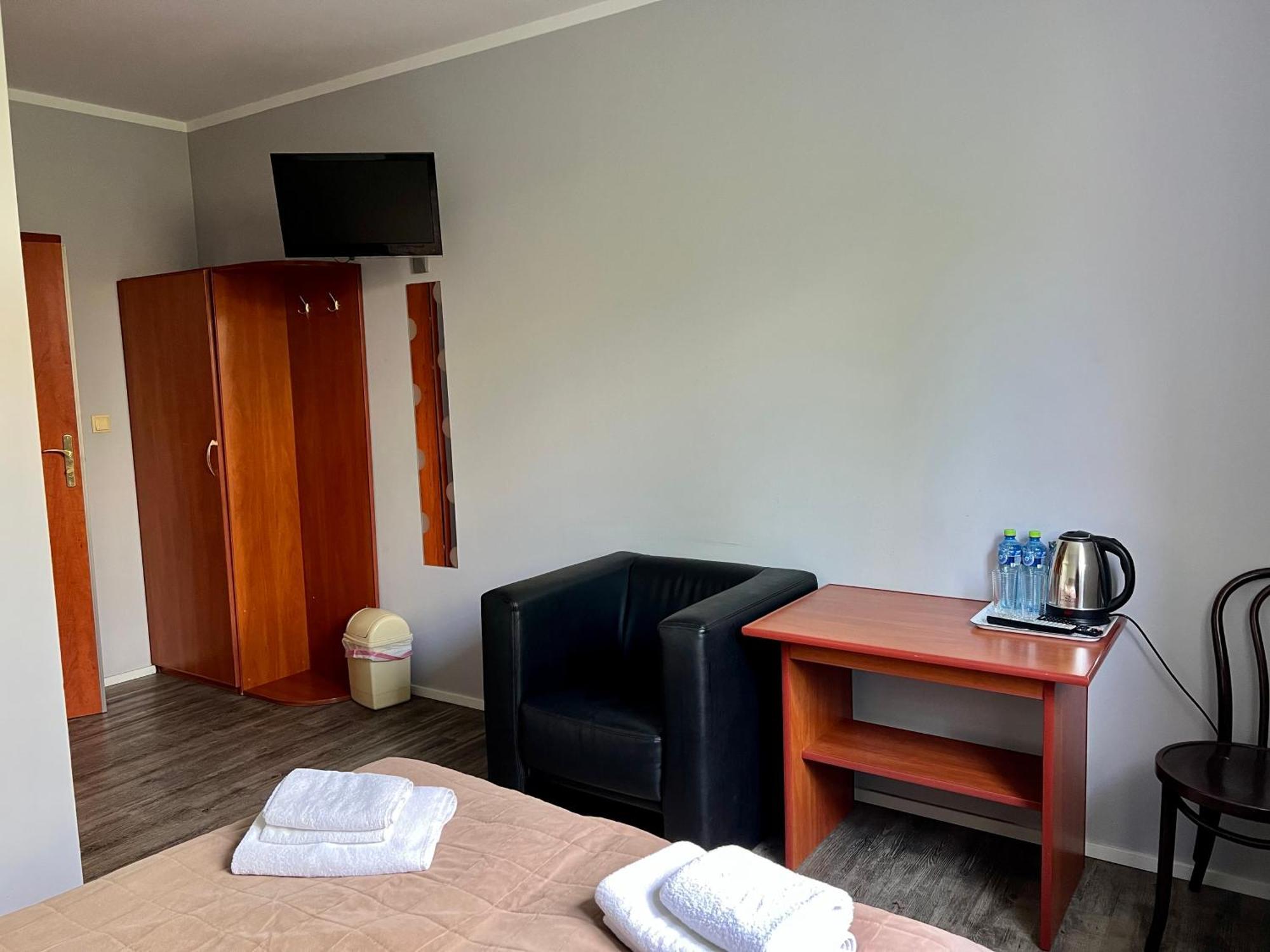 Motel Orzel Szczecinek Kültér fotó