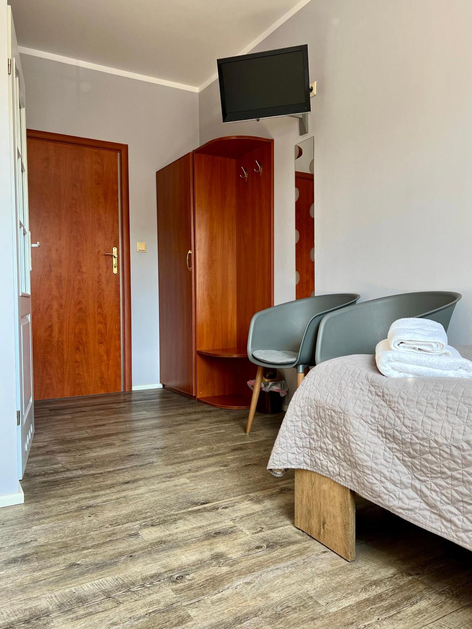 Motel Orzel Szczecinek Kültér fotó